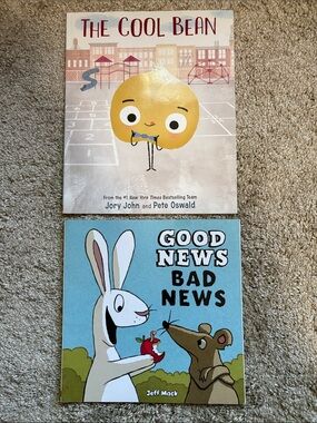 Scholastic Picture Book Duo - Yellow & Blue Covers